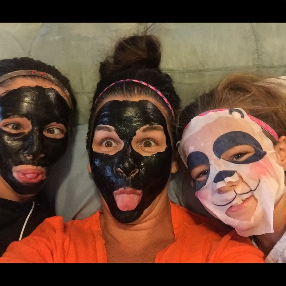 Meet your Posher, Haley - Picture 1 of 1